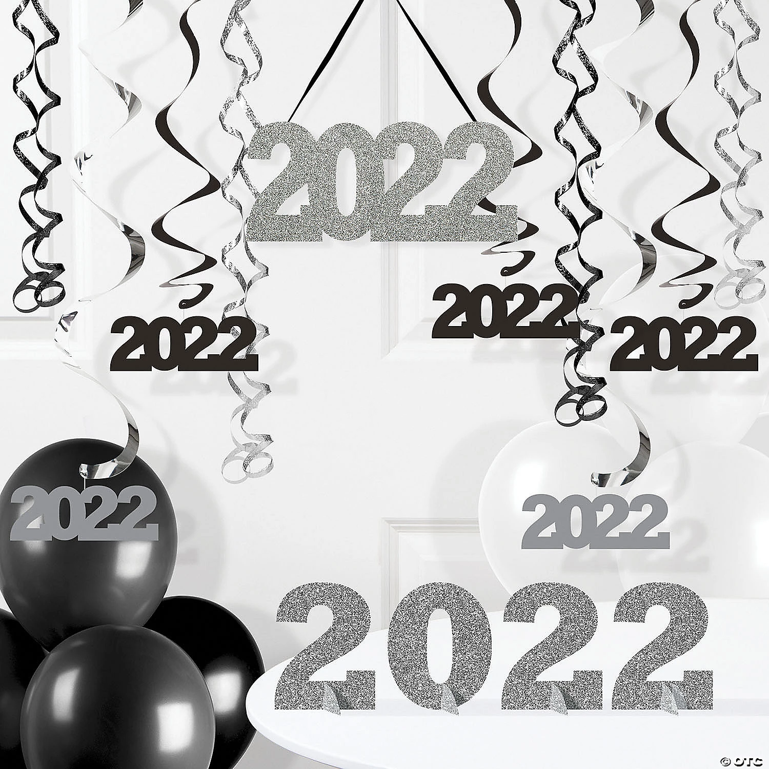 Creative Converting Silver 2022 New Year Decorations Kit, 39 Count 3 Creative Converting Silver 2022 New Year Decorations Kit, 39 Count