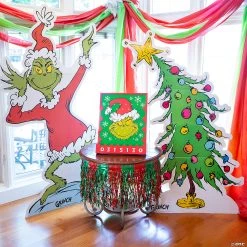 Dr. Seuss™ The Grinch Party Decorating Kit - 5 Pc.