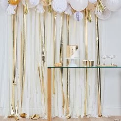 Ginger Ray White, Cream & Gold Fringe Crepe Paper Streamer Backdrop