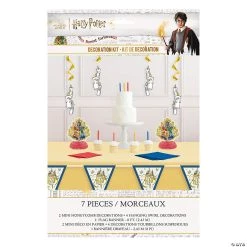 Harry Potter™ Party Decoration Kit - 7 Pc.