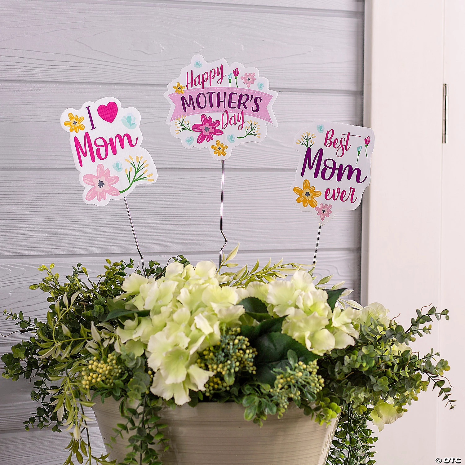 Mother’s Day Plant Stakes – 6 Pc. 3 Mother’s Day Plant Stakes – 6 Pc.